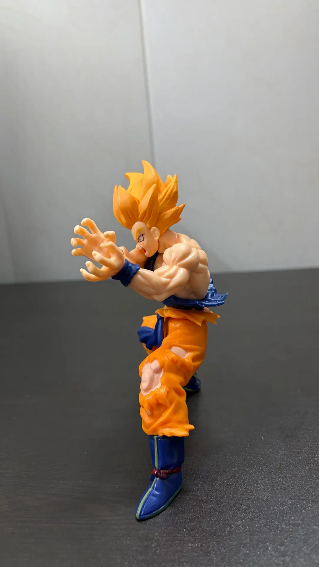 Goku Kamehameha Action Figure DBZ (16 cm)